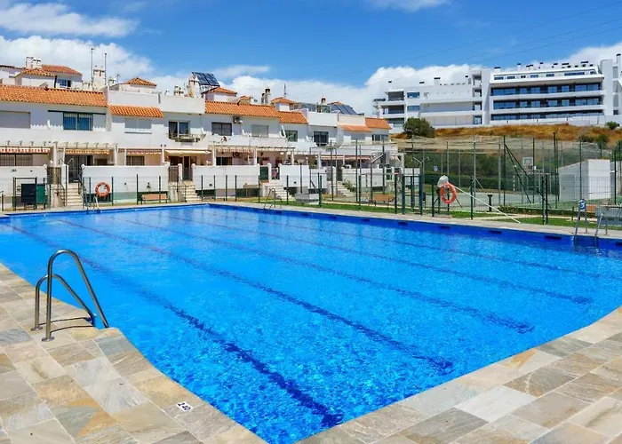 Cozy Terrace With Pool In Fuengirola By Costarentals - Ref 206